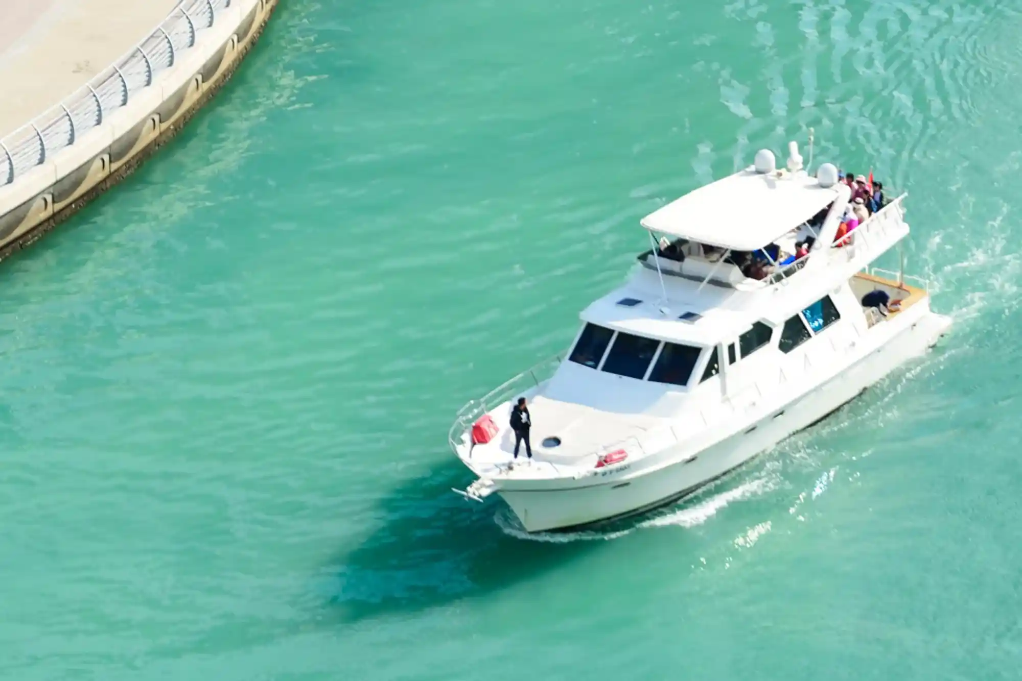 How to Choose the Right Boat Tour in Dubai